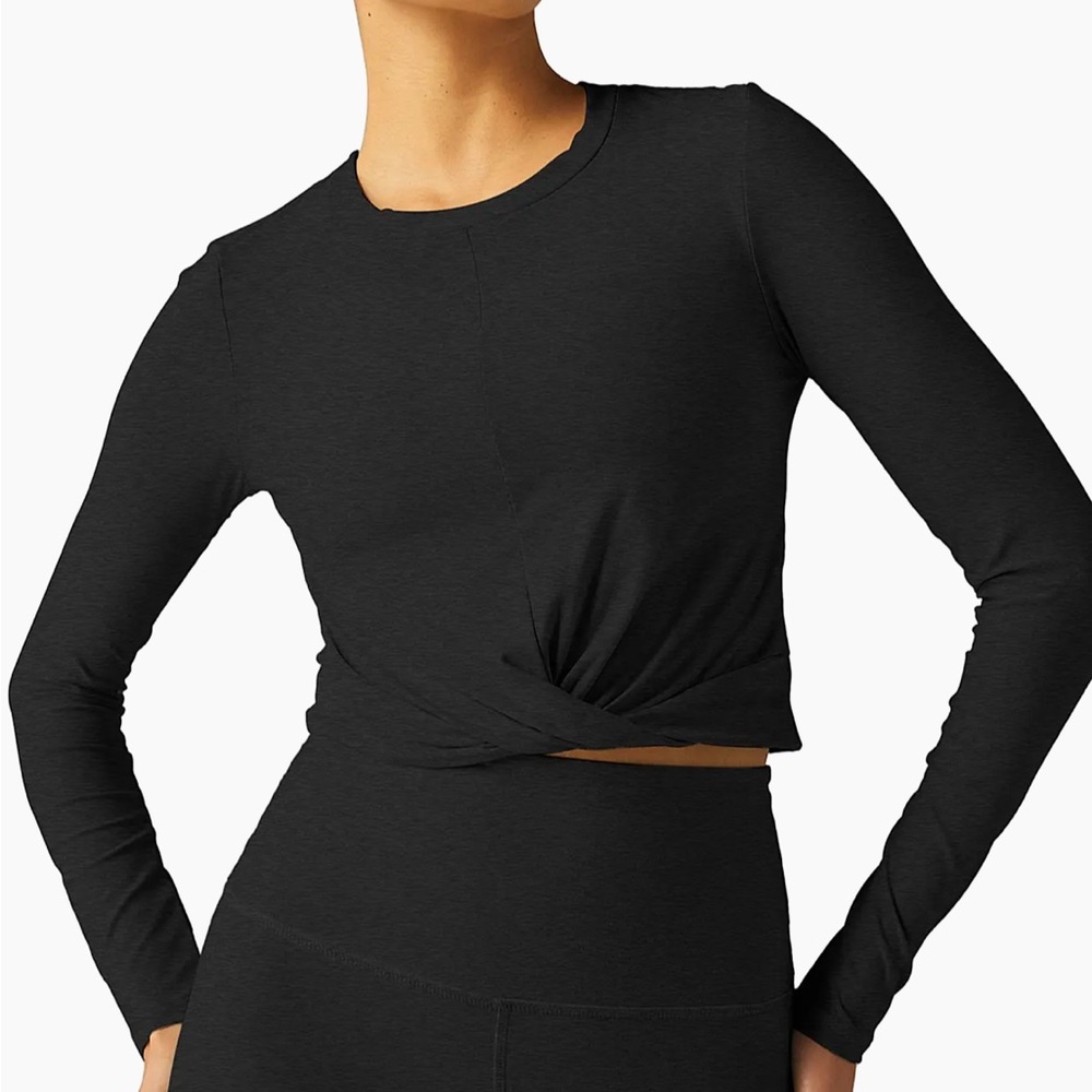 Beyond Yoga Featherweight Center Stage Top